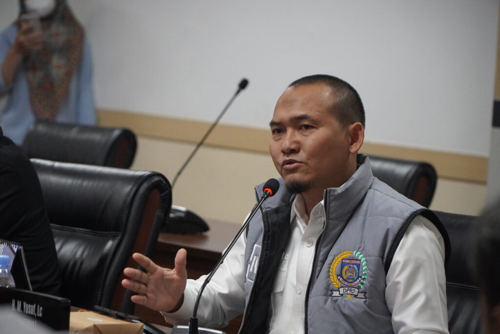 Wakil Ketua DPRD Kota Tangerang Selatan, H.M. Yusuf, Lc., menegaskan pentingnya penegakan hukum secara tegas dan pemberian hukuman maksimal terhadap pelaku dugaan pencabulan siswa di SDN 01 Rawa Buntu.